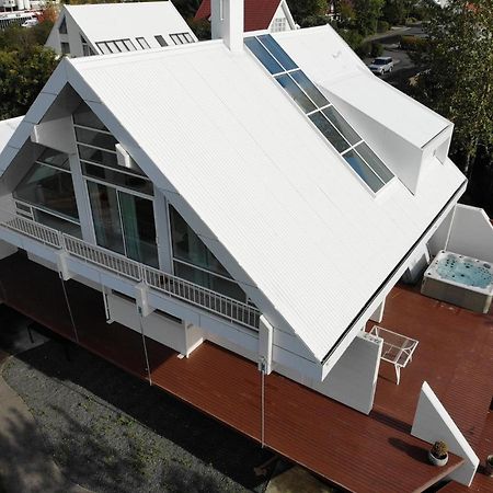 Big Villa Centrally Located In Reykjavík Buitenkant foto